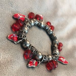 Women’s Stretch Red Hat Charm Bracelet.
